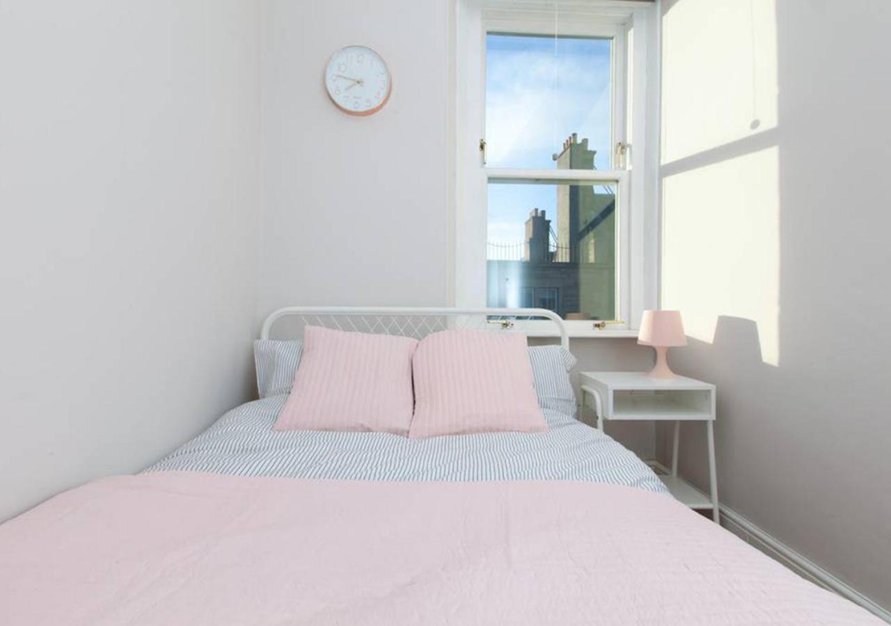 Bright And Modern Causewayside Apartment EDI Kültér fotó
